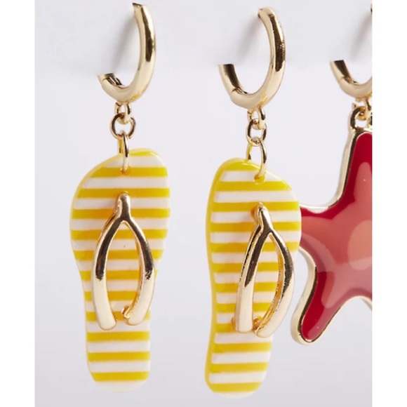 ๐ Gold Tone Beach Mini Hoop Charms Earrings Set of 3 NWT Torrid New! - Picture 2 of 5